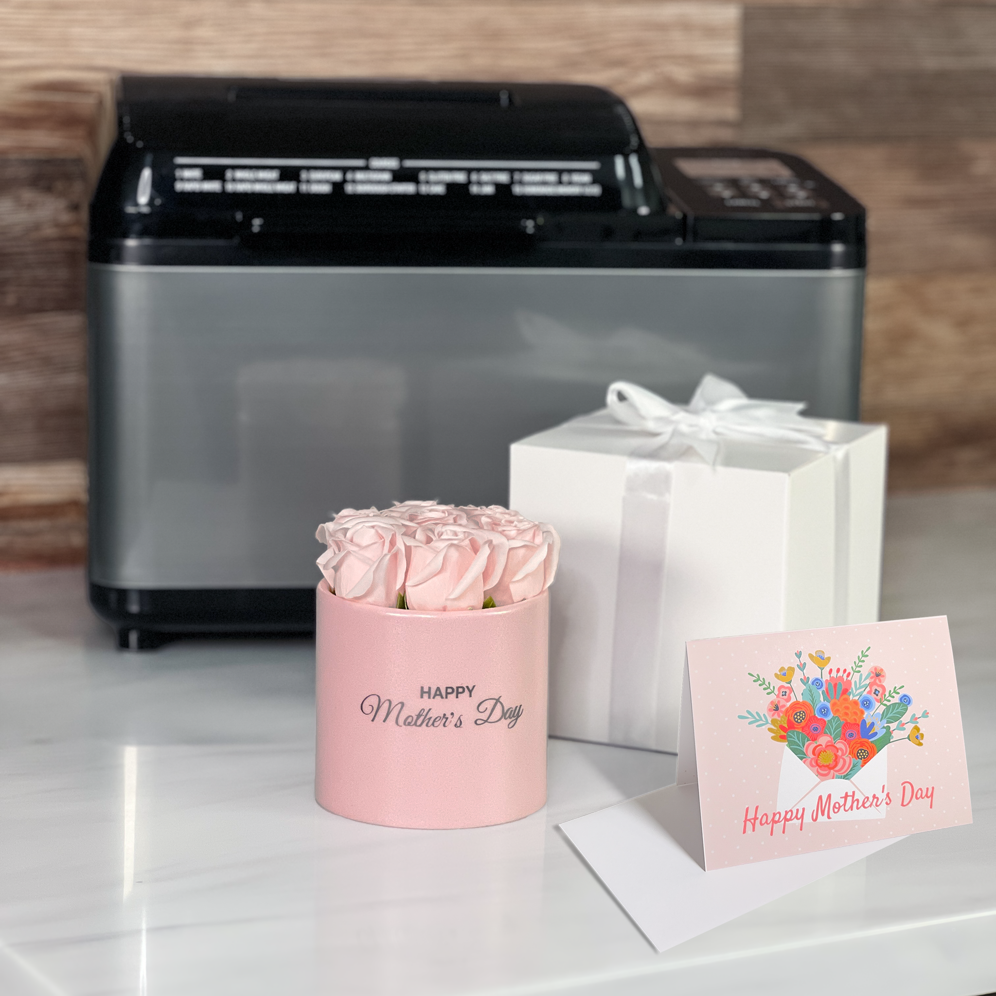 *Free Gift* Petite Mother-s Day Rose Box - Image 5
